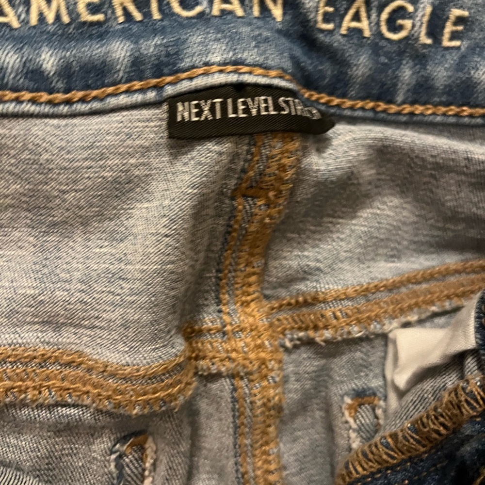 AE Jeans - Picture 2 of 3